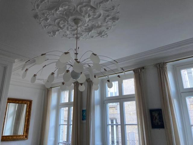 Appartement De La Tour De L'Horloge De 디난 외부 사진